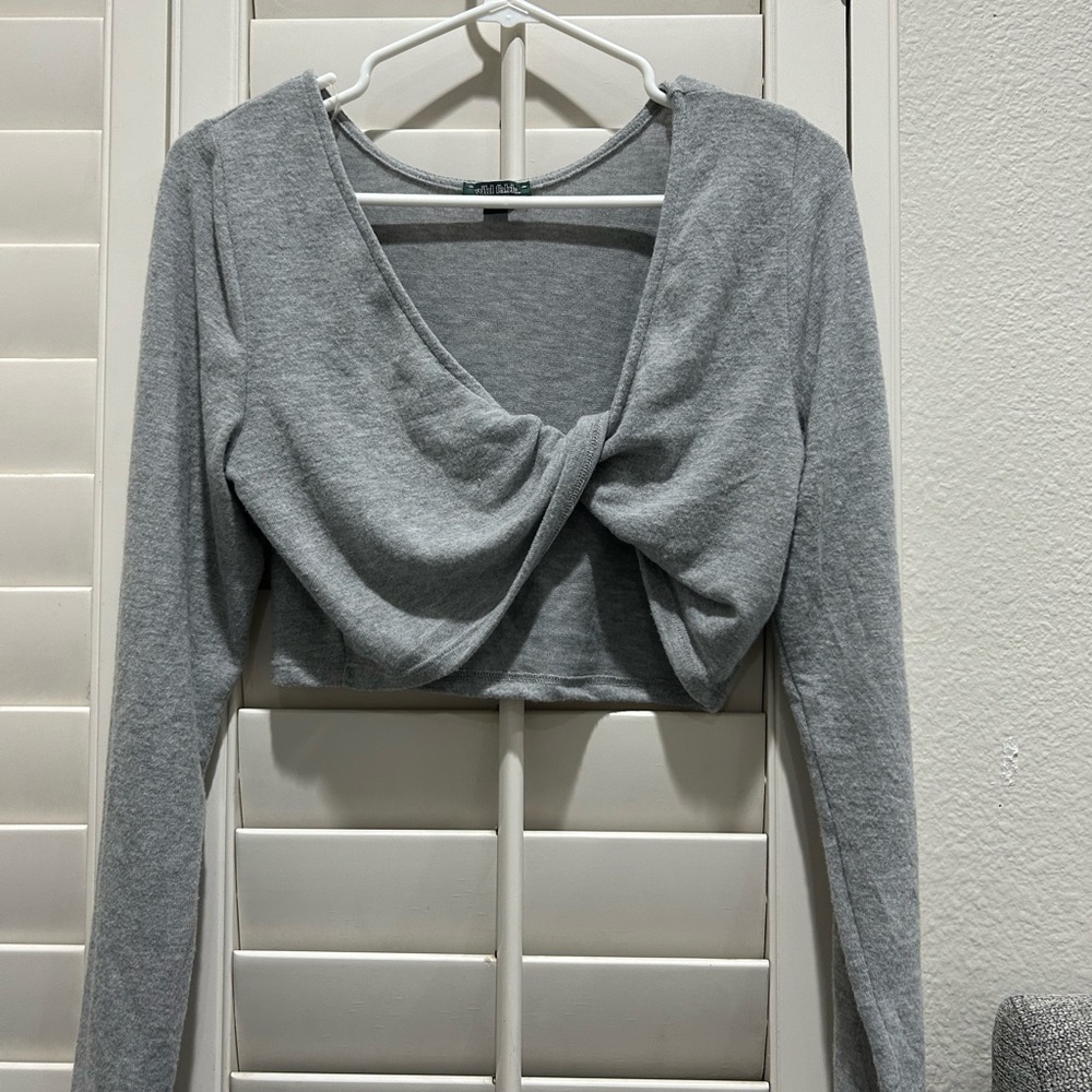 Wild fable long sleeve twist tiny T-shirt